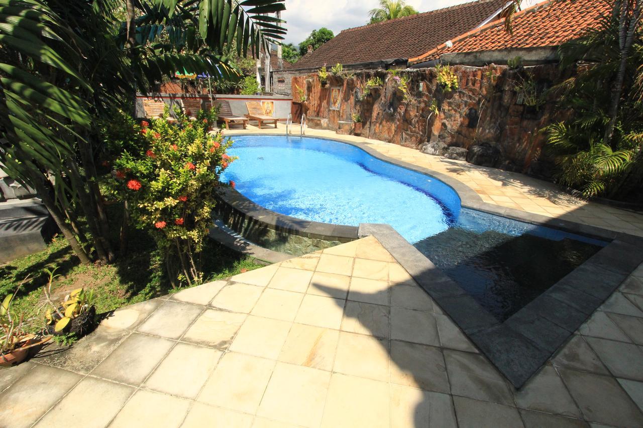 Pondok Wisata Elsa 2 Hotel Lovina  Exterior photo